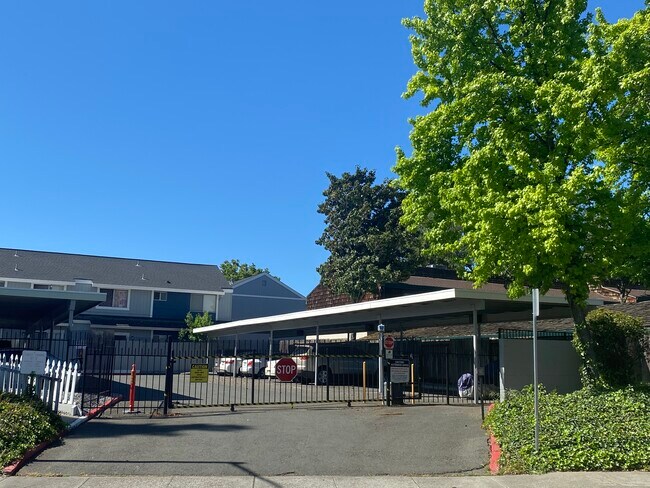 Gate - 2355 Fairfield Ave