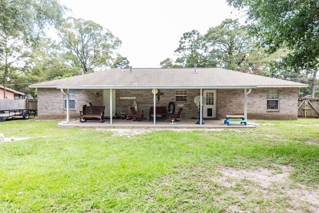 Building Photo - 309 Adams Dr