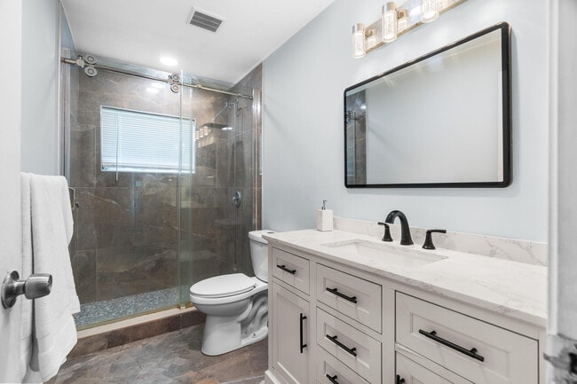 Building Photo - 5557 N Cameo Dr