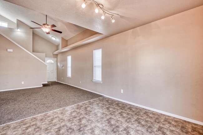 Building Photo - 11717 Lapstone Way
