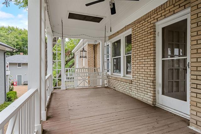 Building Photo - 5320 Junius St