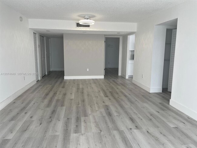 Building Photo - 8530 Byron Ave