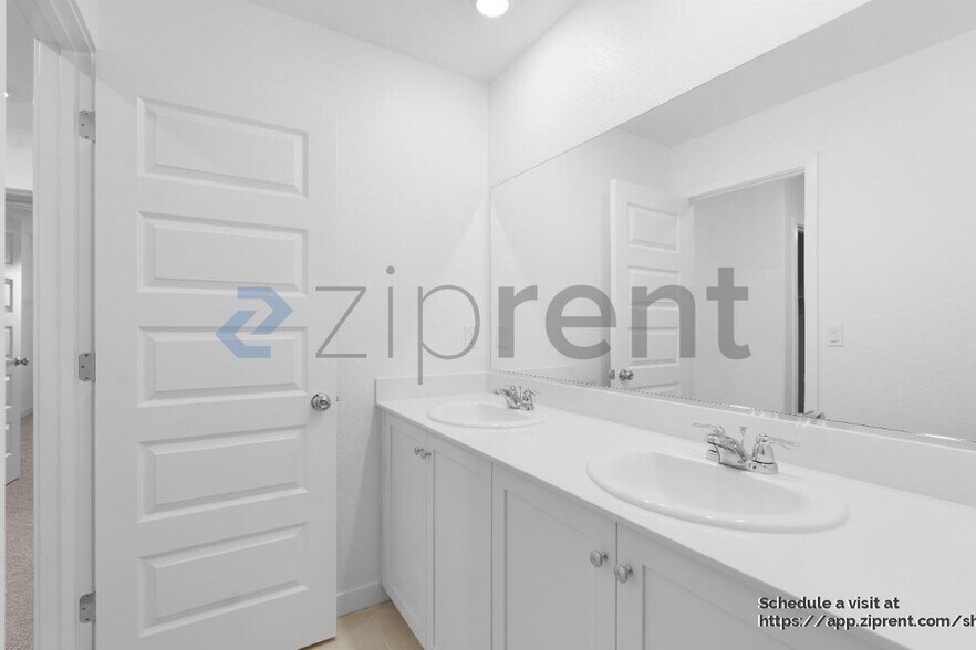 Building Photo - 8495 Anker Wy