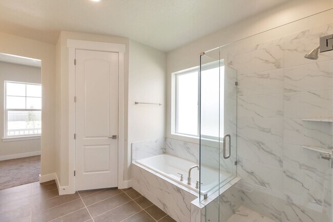 Building Photo - SPECTACULAR VIRTUALLY NEW HOME IN SOUGHT A...