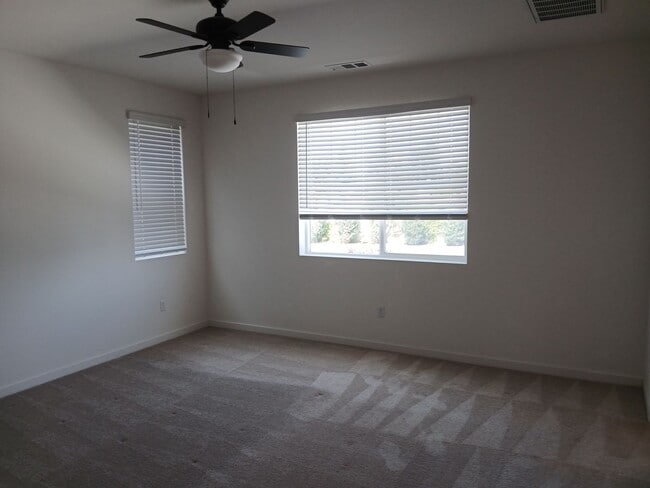 Building Photo - 1284 Warmth Ct