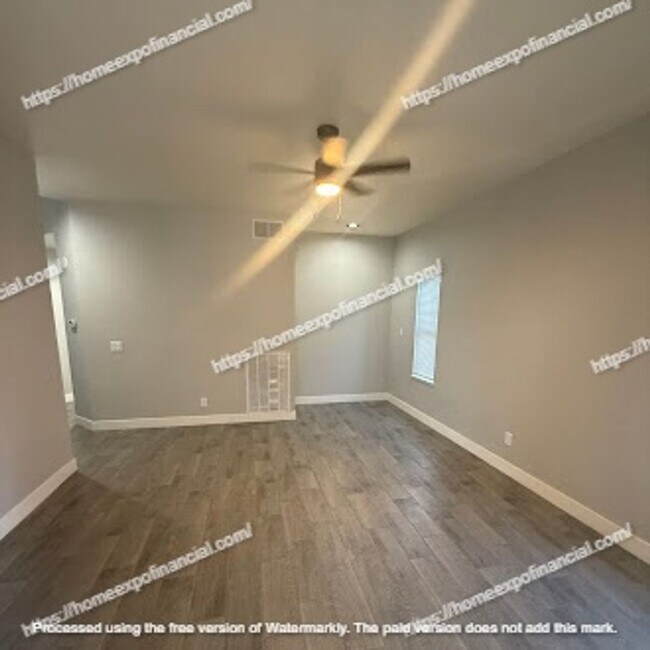 Building Photo - Nice Home For Rent