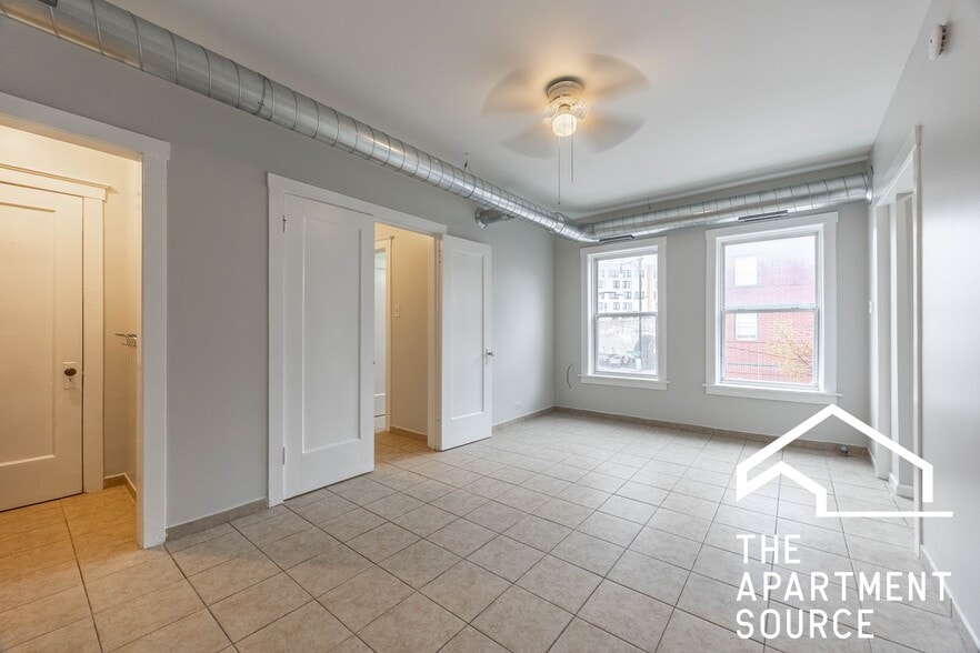 Building Photo - 2712 N Milwaukee Ave