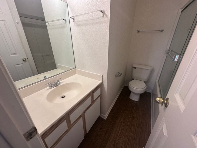 Building Photo - 2400 Mohave Ridge Ave