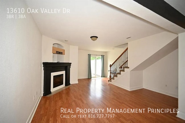 Building Photo - 13610 Oak Valley Dr
