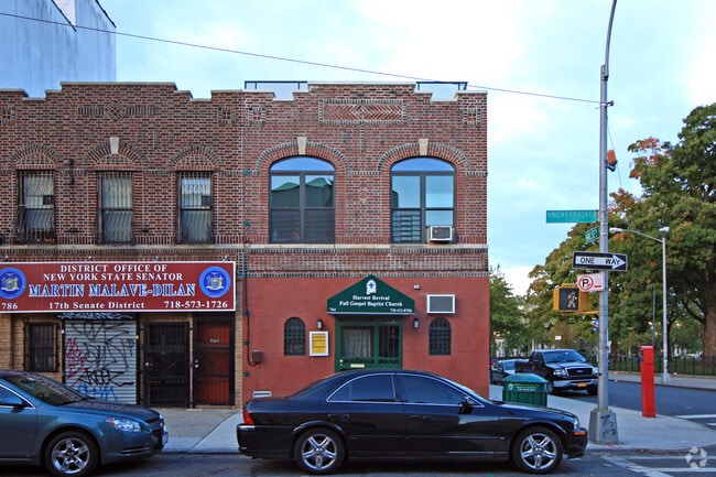 Building Photo - 784 Knickerbocker Ave