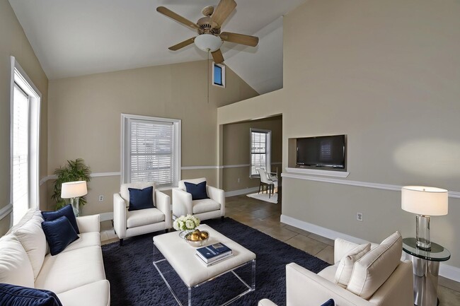 Building Photo - Stylish and Spacious 4-Bedroom Home PLUS Casita/In-Law (with kitchen/living/bedroom/bath)