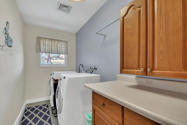 Building Photo - Amazing Backyard Oasis in Applewood - Available Soon - Schedule a tour TOAY!!