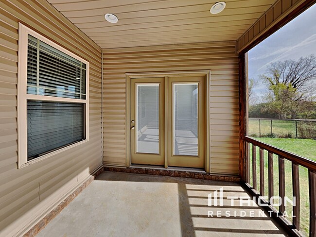 Building Photo - 1008 Harper Dean Wy