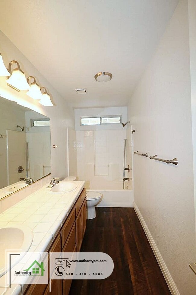 Building Photo - 4561 Moyvane Dr