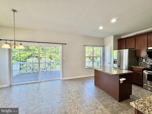 Building Photo - 312 Wilkinson Dr