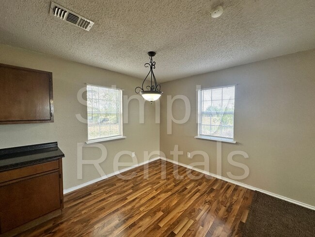 Building Photo - 479 Mills Way
