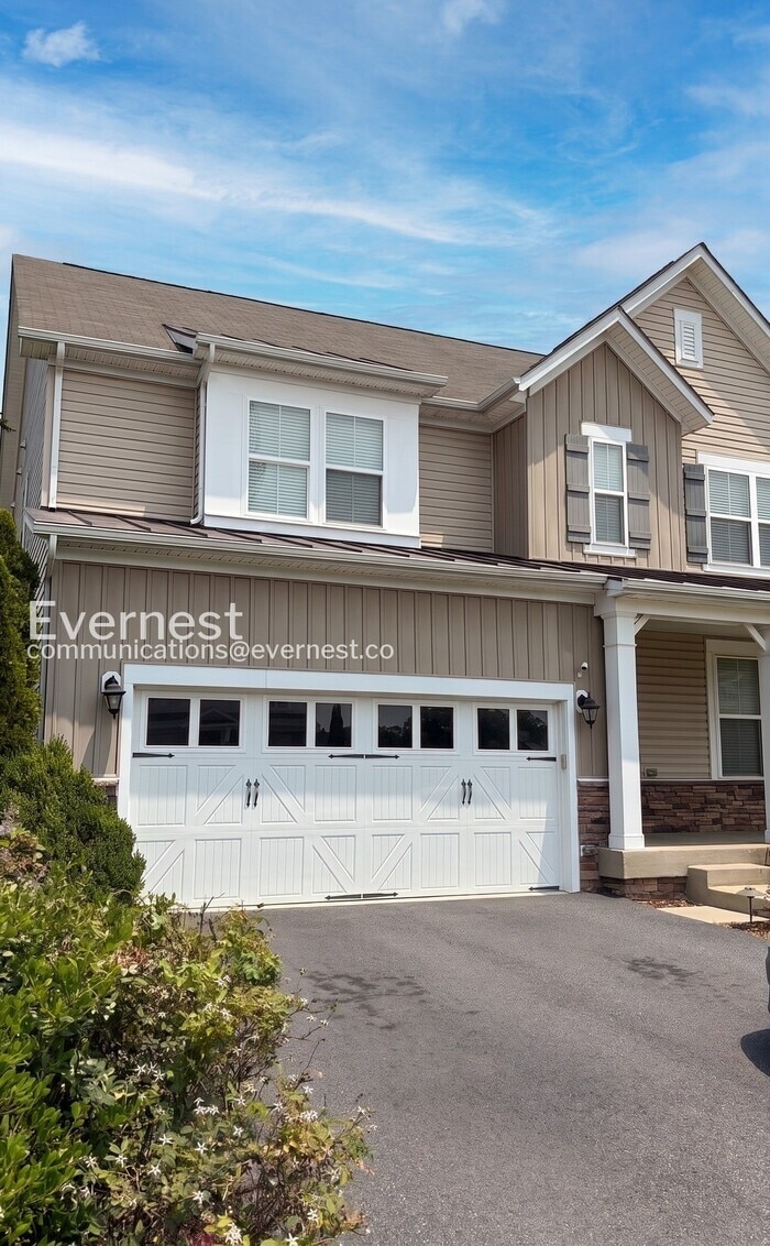 Building Photo - 1735 Hudgins Farm Cir