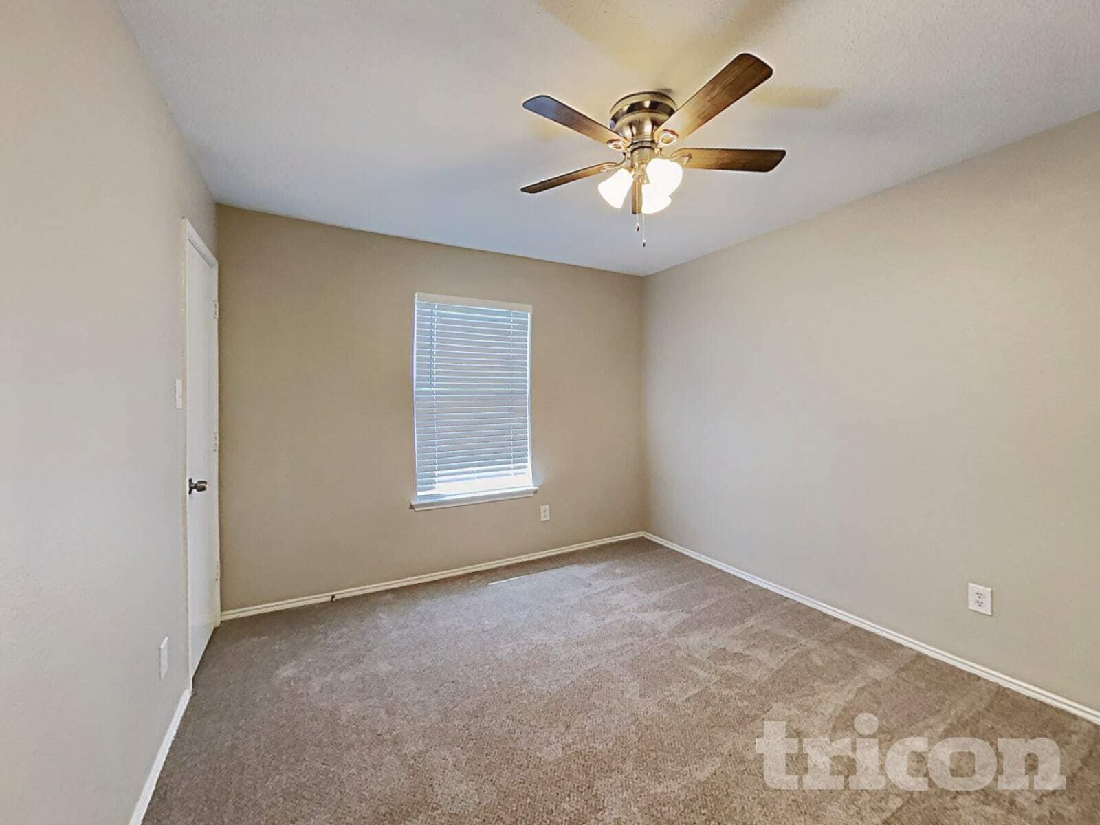 Building Photo - 1214 Bayberry Way