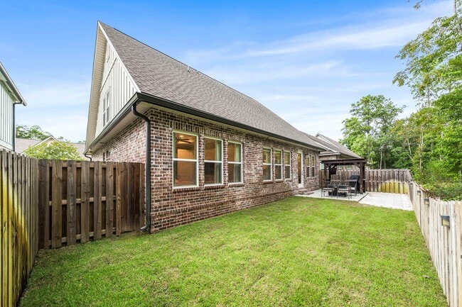 Building Photo - 89 Laurel Oaks Dr