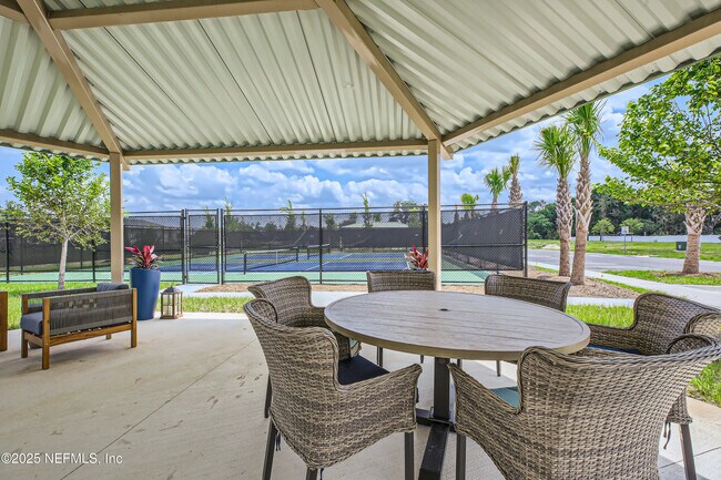 Building Photo - 46 Soria Dr