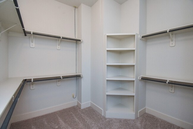 Building Photo - 6031 Cypress St