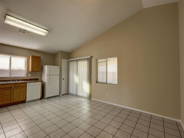 Building Photo - 6323 W Winslow Ave