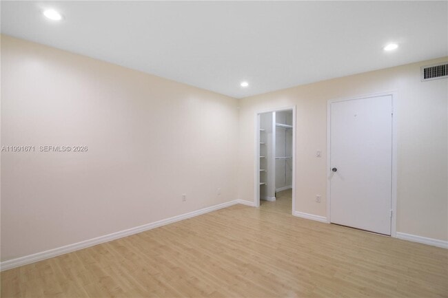 Building Photo - 7915 SW 86th St