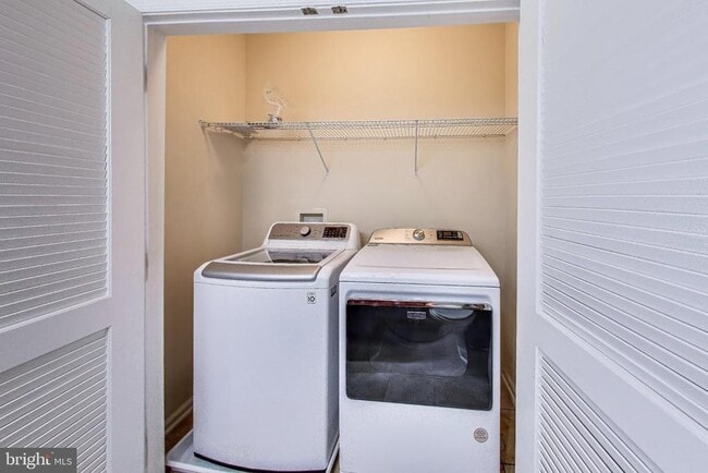 Building Photo - 2133 Little Sorrel Way