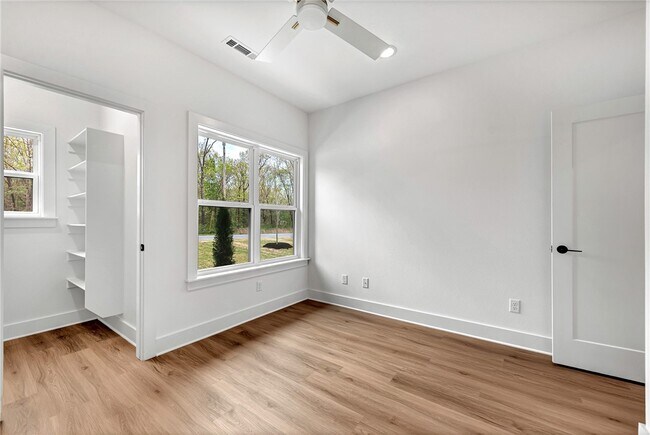 Building Photo - 22 Wigtown Ln