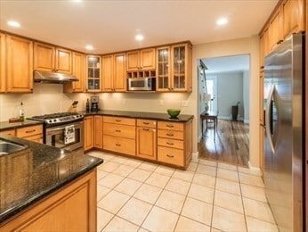 Building Photo - 109 Brookside Ave