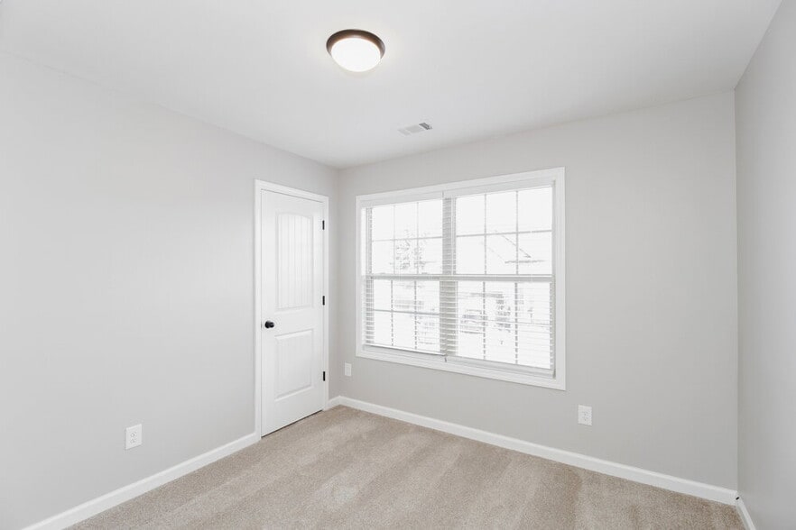 Building Photo - 109 Andrews Ct