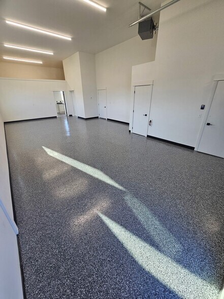 Building Photo - 203 Fletching Way