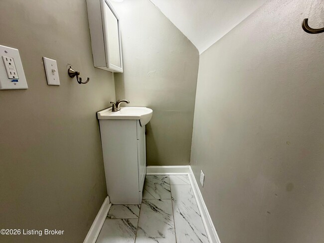 Building Photo - 3102 Grant Ave