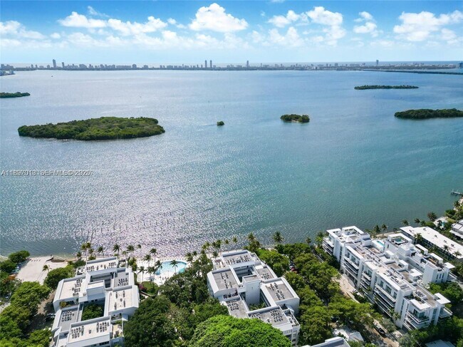 Building Photo - 777 NE 62nd St