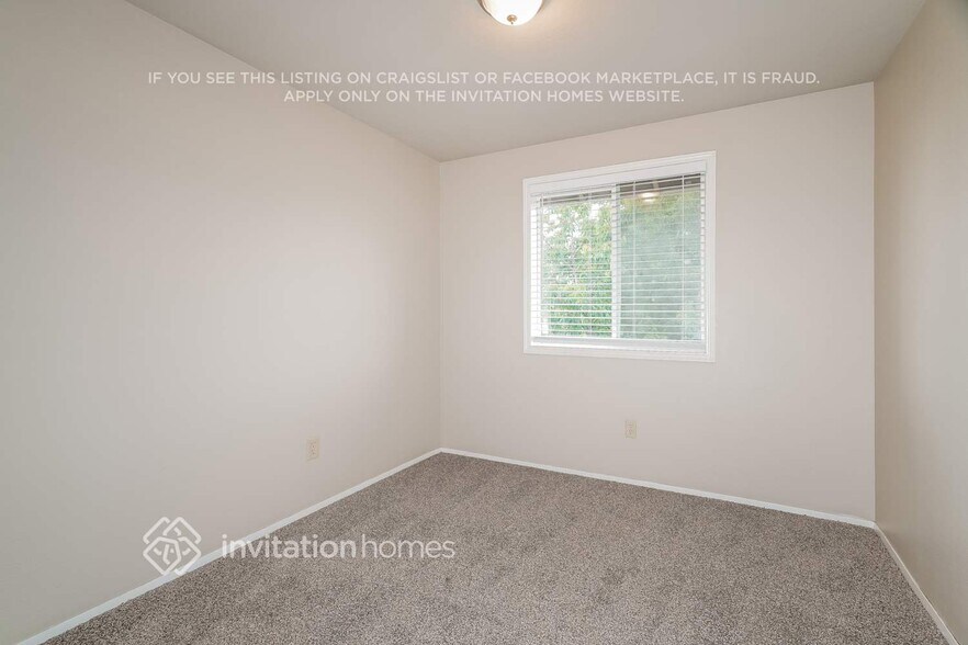 Building Photo - 25107 23rd Ct S