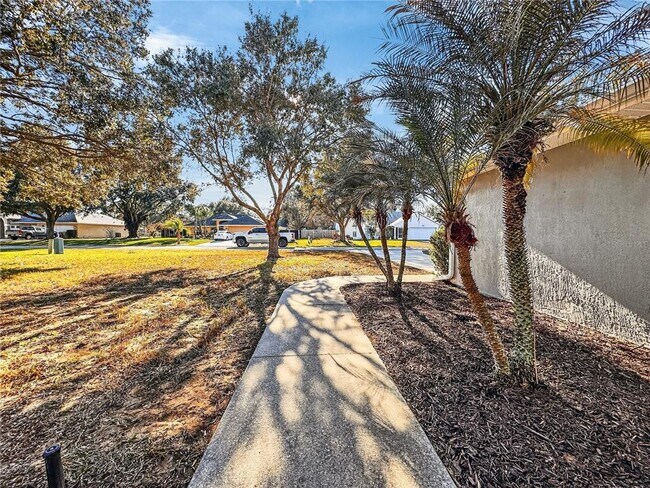 Building Photo - 14309 Golden View Dr