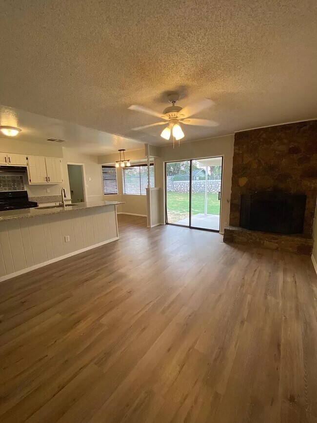 Building Photo - 10801 Havenrock Dr