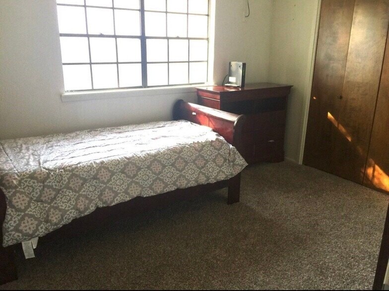 Building Photo - 103 Conley Pl