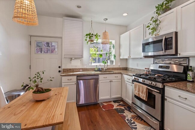 Building Photo - 431 S Robinson St