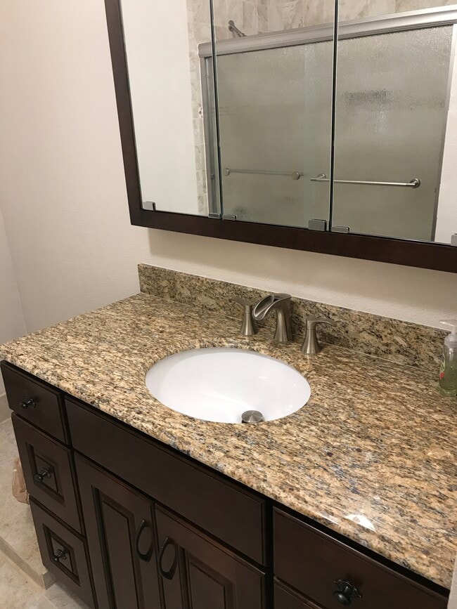 Building Photo - 9660 Durham Dr