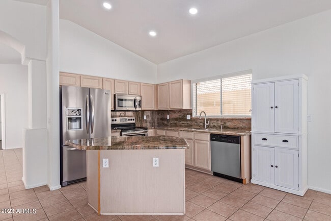 Building Photo - 4354 E Campo Bello Dr