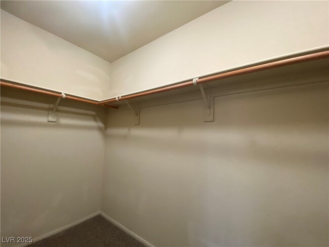 Building Photo - 3627 Water Song Dr