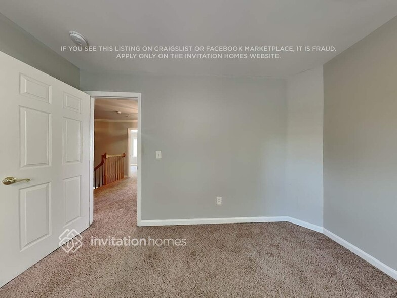 Building Photo - 4800 Tenby Dr