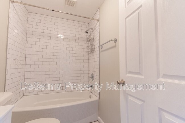Building Photo - 4836 Bethesda-Duplex Rd