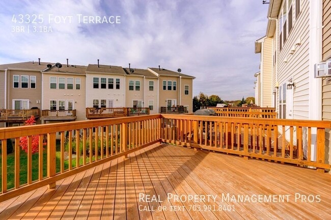 Building Photo - 43325 Foyt Terrace