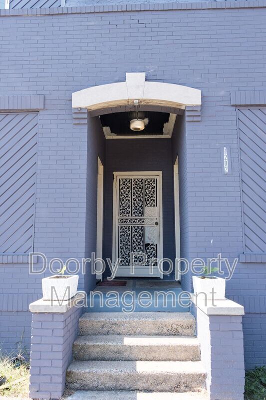 Building Photo - 1202 Duncan Ave