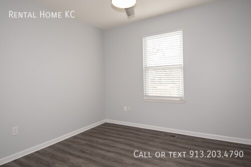 Building Photo - 1391 E 155th St