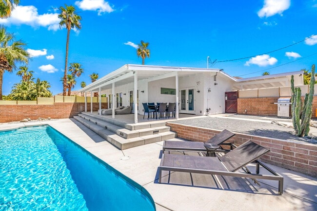 Building Photo - 38951 Bel Air Dr