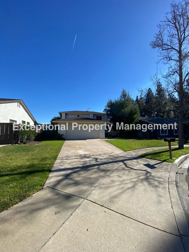 Building Photo - Ready to move in 4 bedroom 2 bath home