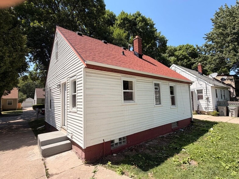 Building Photo - 4516 N 44th St